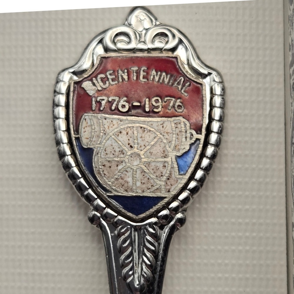 Vintage 1776-1976 Bicentennial Souvenir Spoon Americana Patriotic Cannon Shield‎